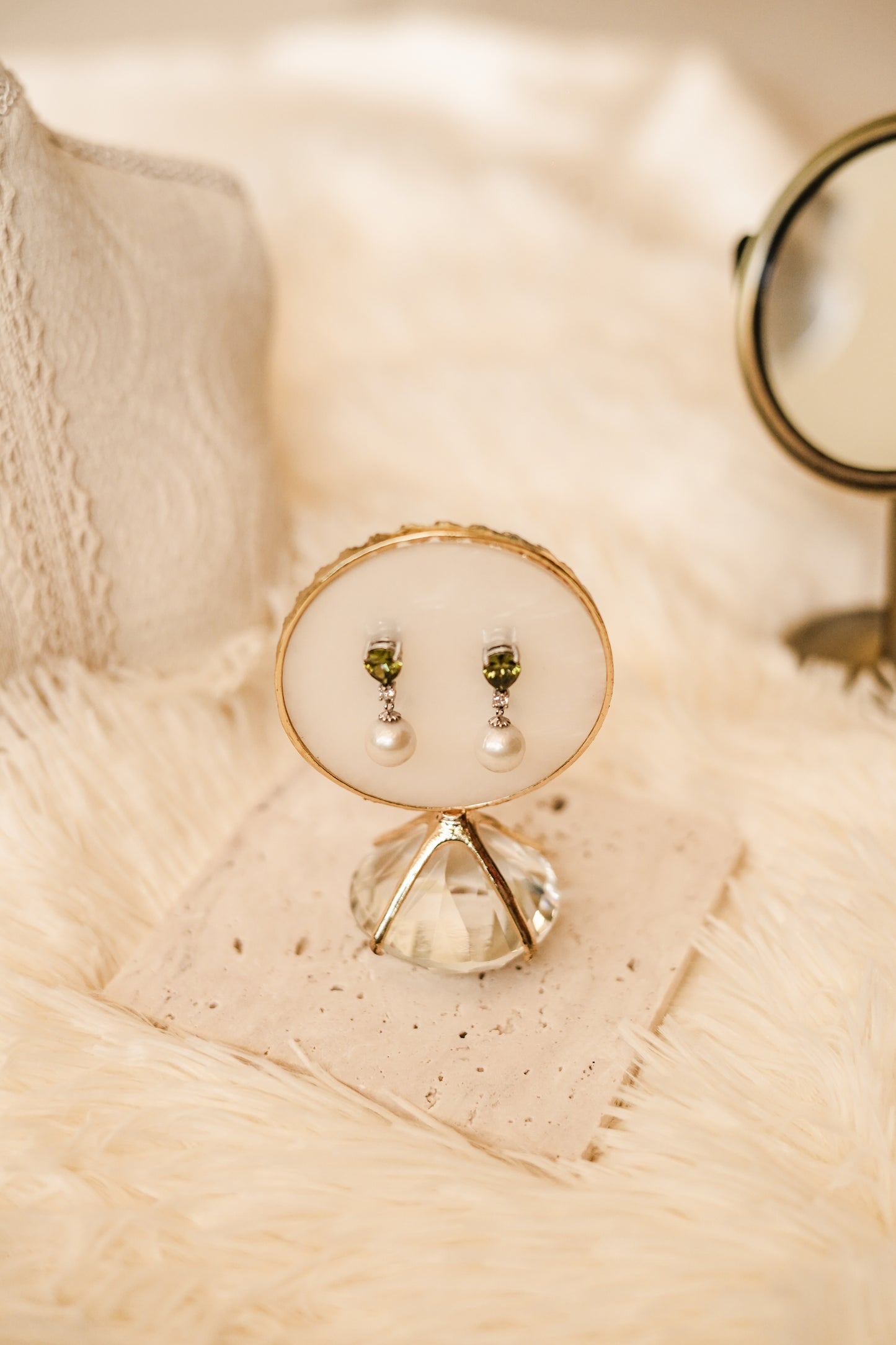 Dangling earrings with birthstone