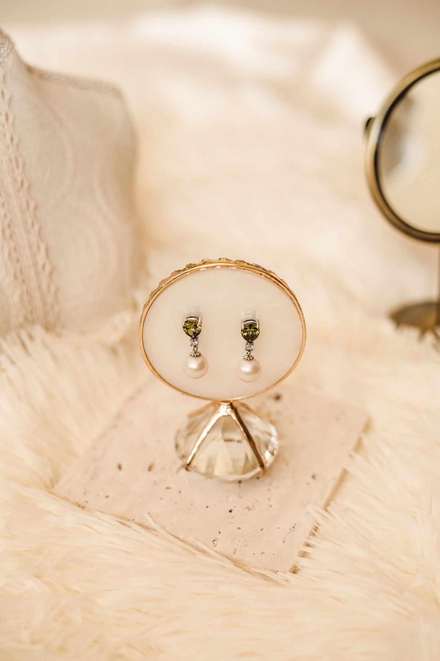 Dangling earrings with birthstone