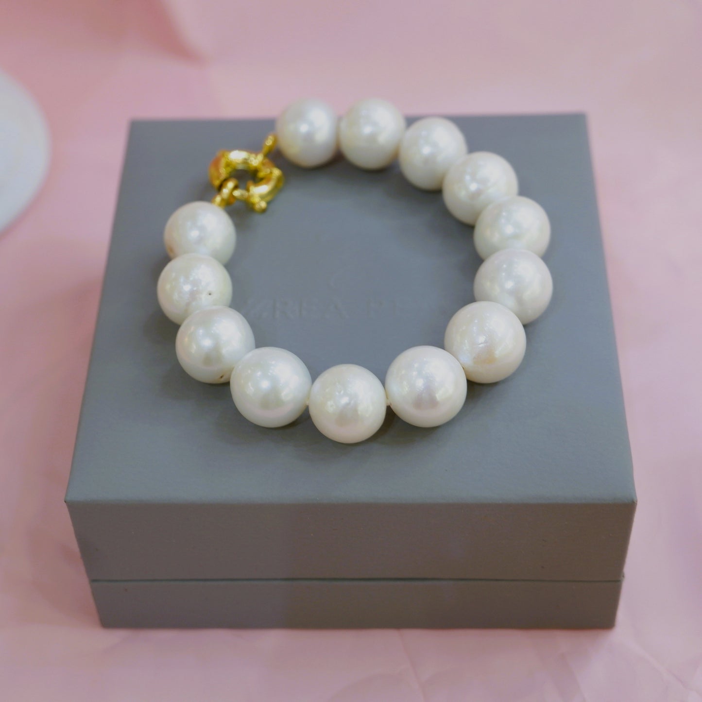 ALL-PEARL QUALITY CULTURED BRACELET