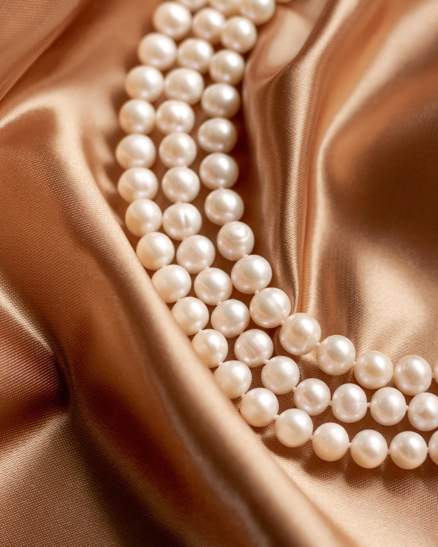 Venus necklace