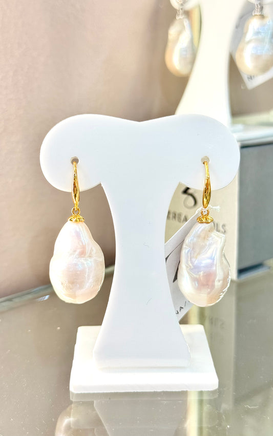 Fresh Water Pearls Baroque Dangling