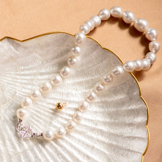 Catherine necklace