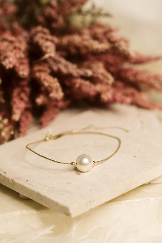 Floating Pearl Bracelet