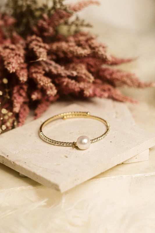 White Pearl Russian Stone Bangle
